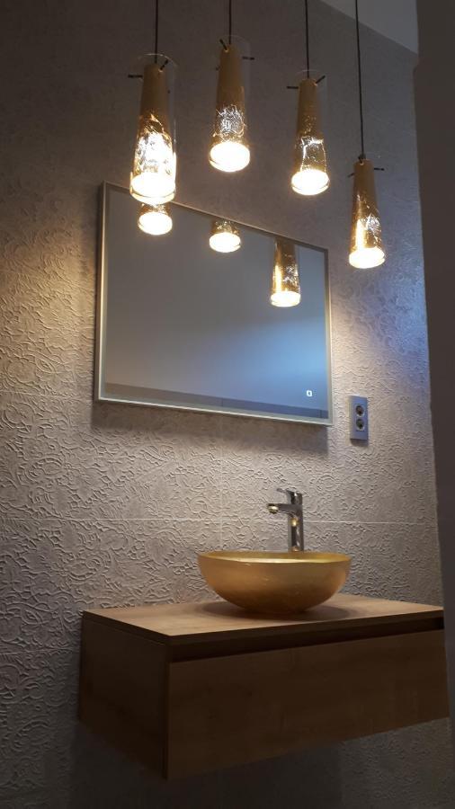 Large Apartment Between Split And Trogir Kaštela 外观 照片