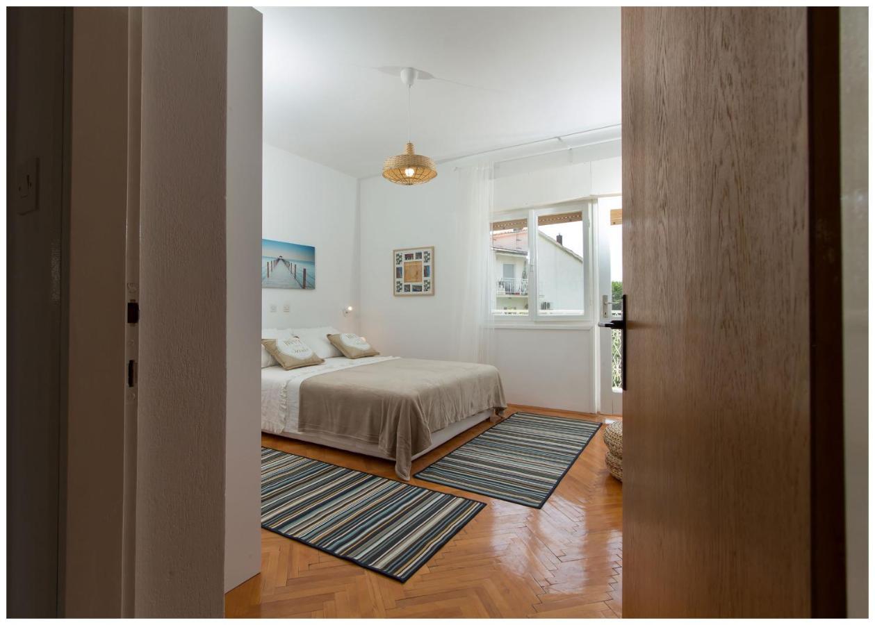 Large Apartment Between Split And Trogir Kaštela 外观 照片