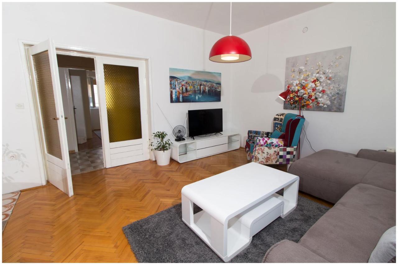 Large Apartment Between Split And Trogir Kaštela 外观 照片