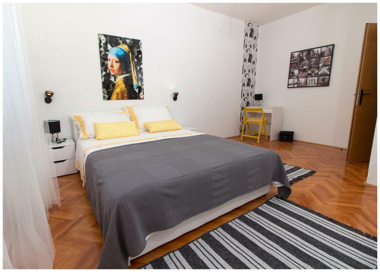 Large Apartment Between Split And Trogir Kaštela 外观 照片