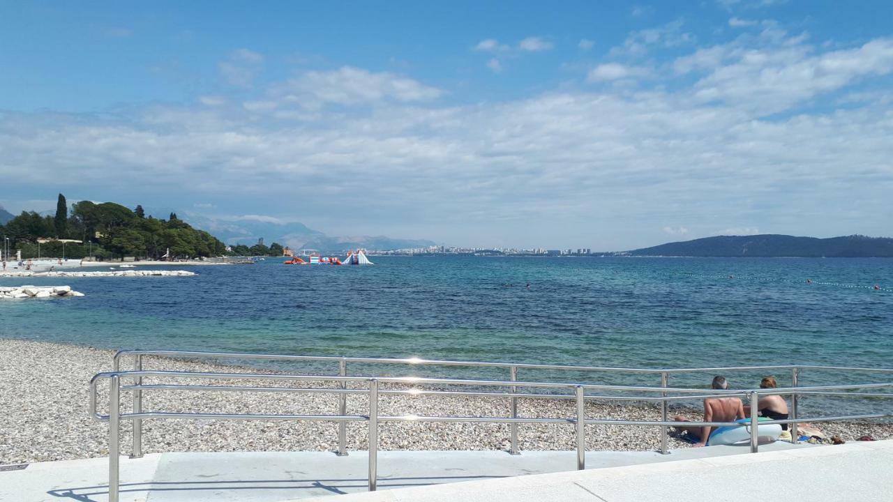 Large Apartment Between Split And Trogir Kaštela 外观 照片